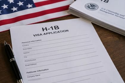La visa H-1B está enfocada en profesionales con trabajos especializados
