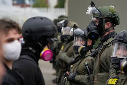 Un juez federal de Chicago impuso nuevas restricciones a las detenciones del ICE
