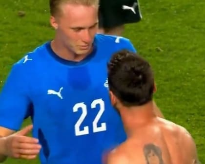 Un jugador de Islandia fue a saludar a Messi y le contó que es hijo de un fubolista con el que jugó en Barcelona