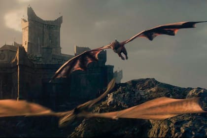 Un juramento de no violencia por parte del príncipe Luke a su madre, y una aparente "desobediencia" del dragón Vhagar a su jinete Aemond dieron la escena más espectacular del final y, como suele ocurrir en Game of Thrones, el primer paso de Rhaenyra en su descenso de la sensatez a la locura de la guerra