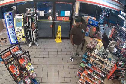 Un ladrón robo US$7000 en billetes de lotería, intentó cobrarlos y fue detenido