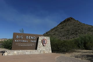 Propietarios de tierras demandan para frenar planes de muro fronterizo en Texas