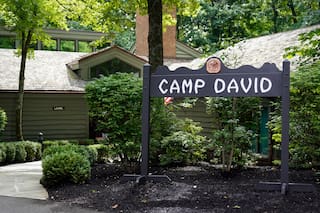 Trump lleva a su gabinete a Camp David, retiro presidencial y sitio de históricos encuentros