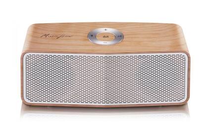 Un LG Flow P5; si se vincula a otro igual, funcionan como una única fuente de sonido