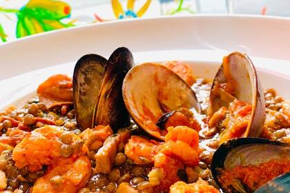 Un locro con frutos de mar en La Pescadorita