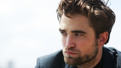 Un look al natural, Robert no usa ningún producto en su cabello ni para lavarse ni para lucirlo en la alfombra roja