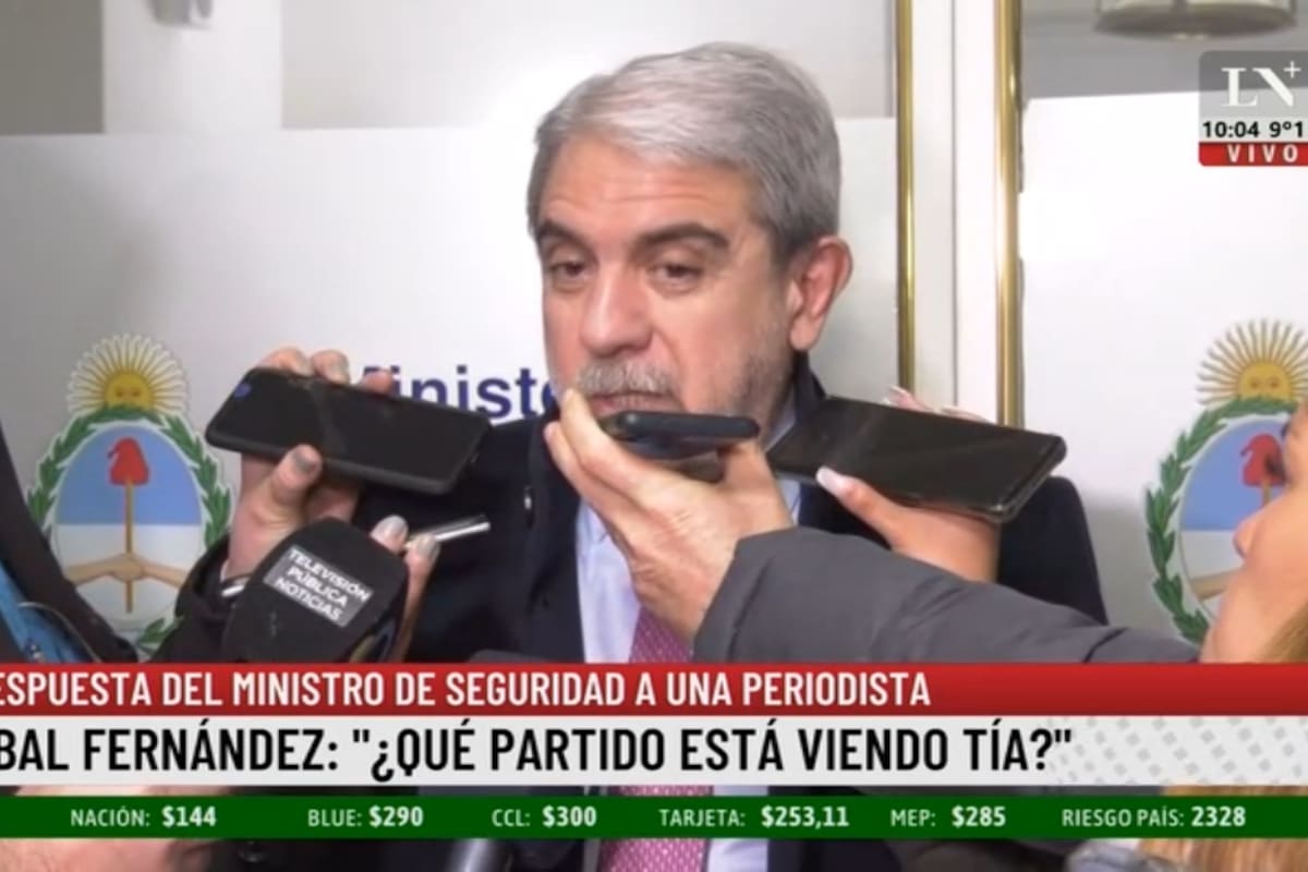 "Un maleducado". Majul cruzó a Aníbal Fernández por la actitud con una periodista