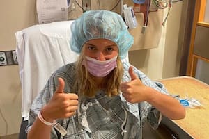 Un malestar inesperado durante un viaje reveló una condición oculta en el sistema nervioso de Nicole (Foto: Gentileza The brain tumour charity)