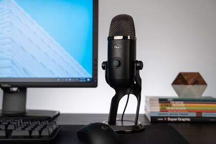 Un micrófono Blue Yeti de Logitech