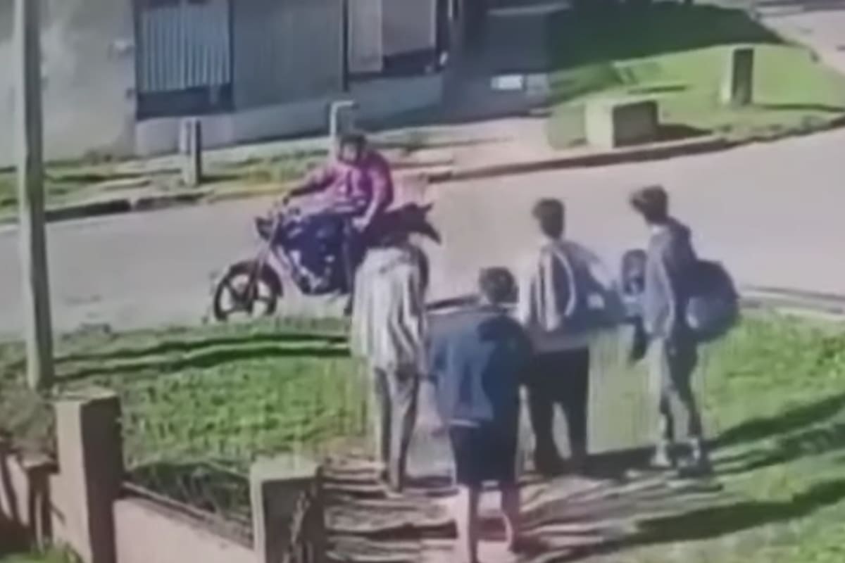 Un motochorro asaltó a cuatro niños en Quilmes