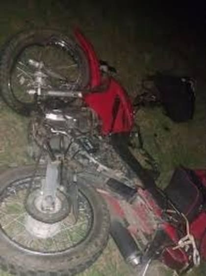 Un motociclista murió en Entre Ríos tras chocar contra un camión.