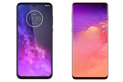 Un Motorola One Zoom y un Samsung Galaxy S10