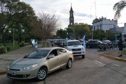 Un multitudinario bocinazo en Avellaneda se escuchó esta mañana en protesta por la expropiación de Vicentin