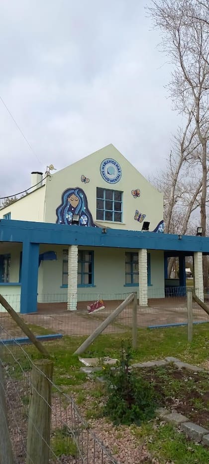 Un mural en mosaico creado por los integrantes de Hablemos Más, el grupo creado por Olivera