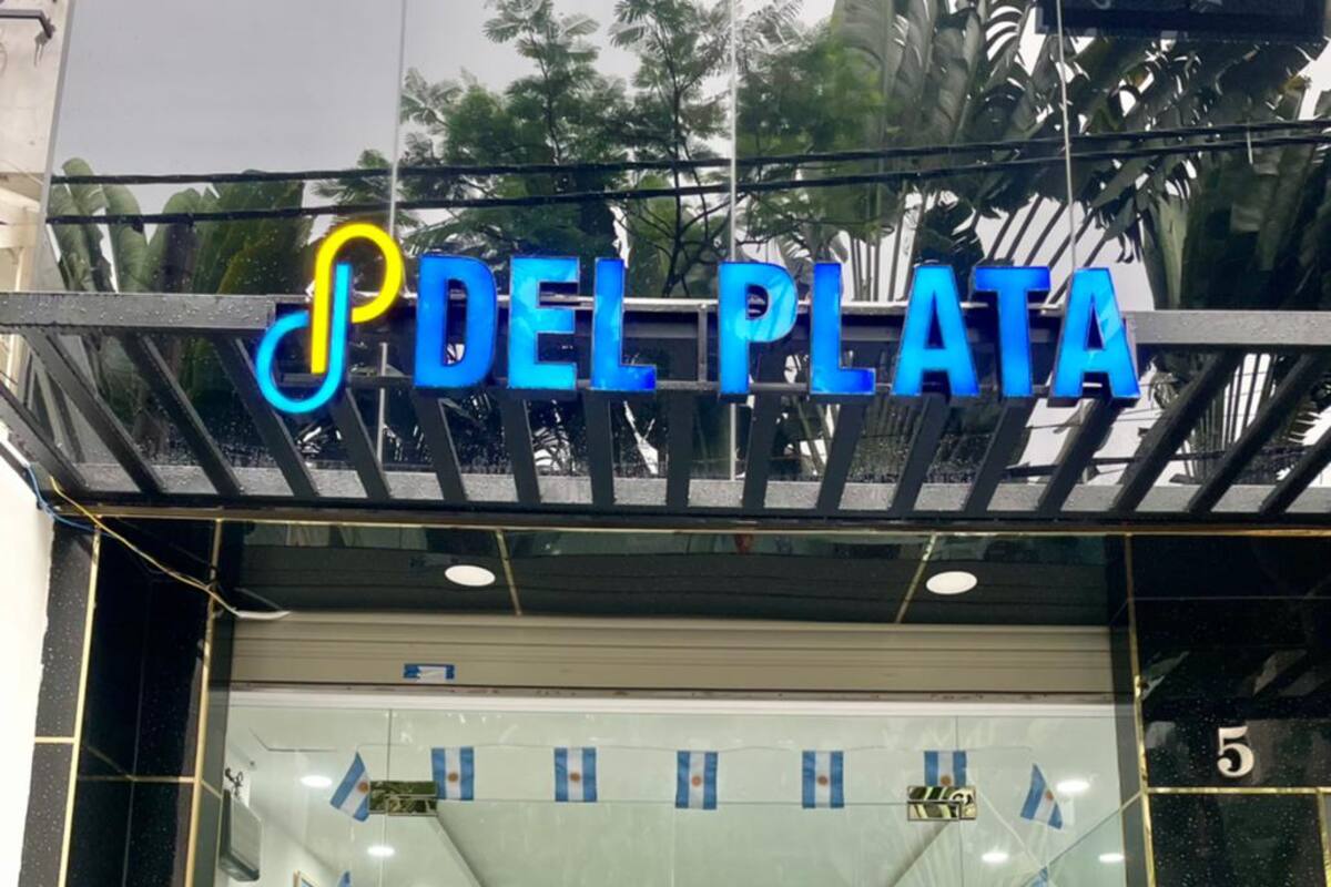 Un negocio de productos argentinos en Vietnam, que promociona la marca país.