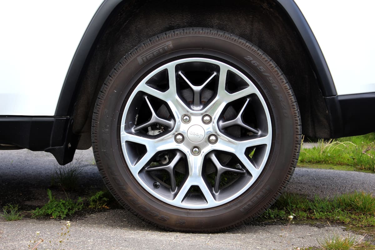 Un neumático de un vehículo