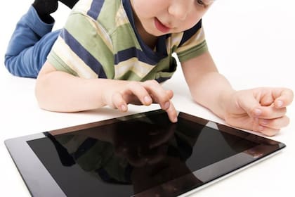 Un niño bloqueó la tableta electrónica de su padre hasta 2067 (Imagen ilustrativa)
