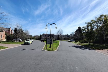 Un niño de 5 años murió atropellado por una vecina en Pacheco Golf Club