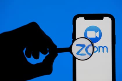 Un nuevo escándalo de Zoom involucra a miles de videos de videollamadas privadas disponibles para todo el mundo con una simple búsqueda en Internet