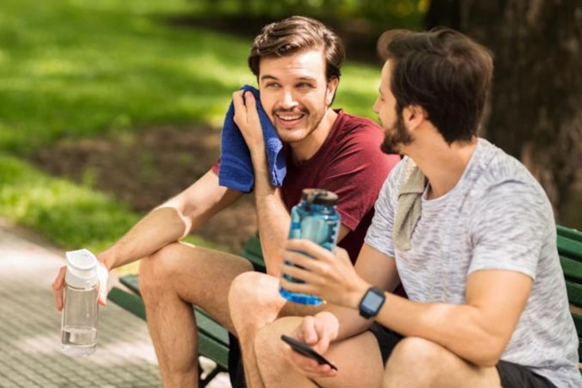 Un nuevo estudio sugiere que apenas cinco minutos diarios de ejercicio intenso pueden ayudar a disminuir la presión arterial (Archivo)
