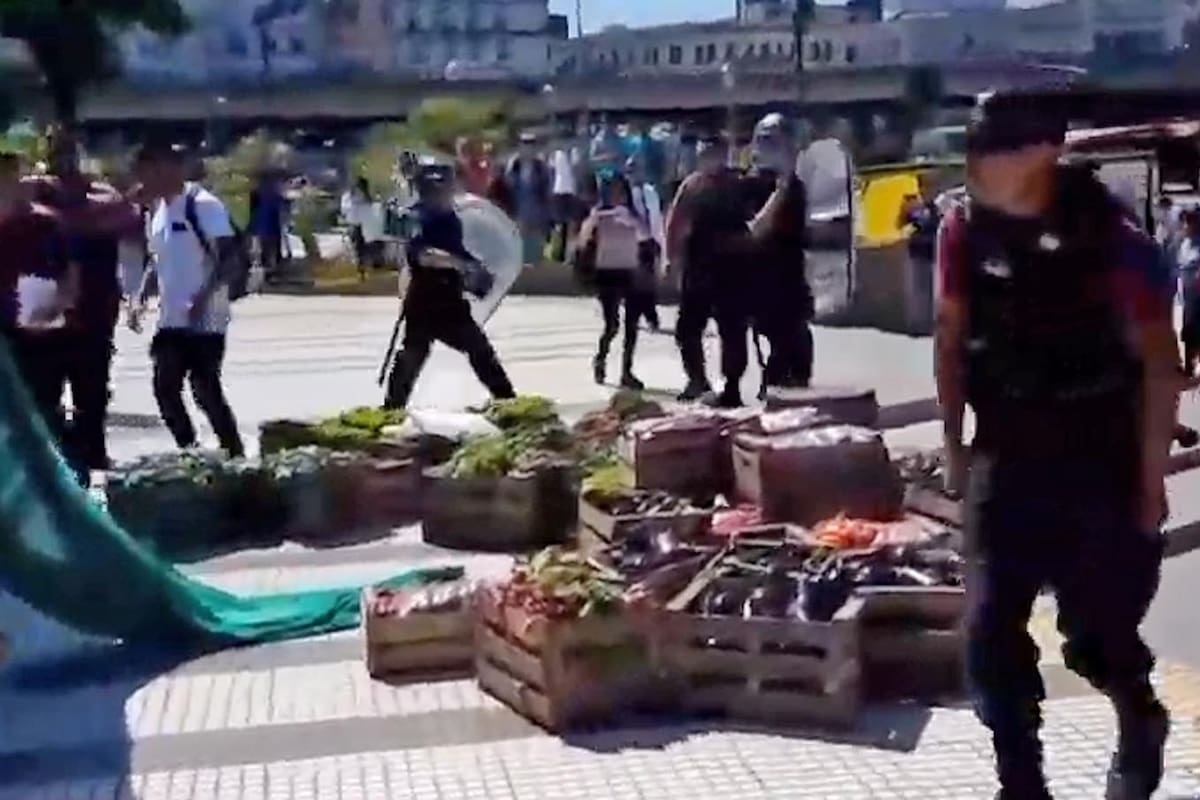 Un nuevo feriazo que terminó con represión policial