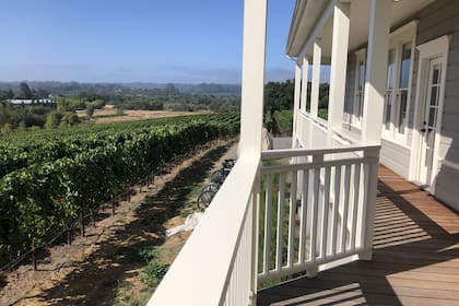 Un nuevo hogar, rodeado de valles, colinas y viñedos.