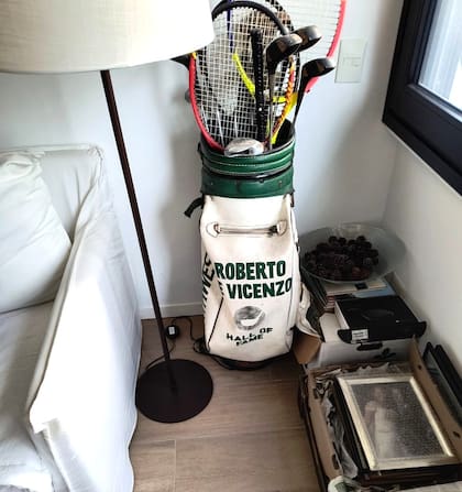 Un obsequio muy especial que le regaló su ídolo deportivo, Roberto De Vicenzo