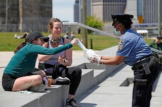Caminatas y picnics. ¿Cuál es el riesgo de contagio al aire libre?