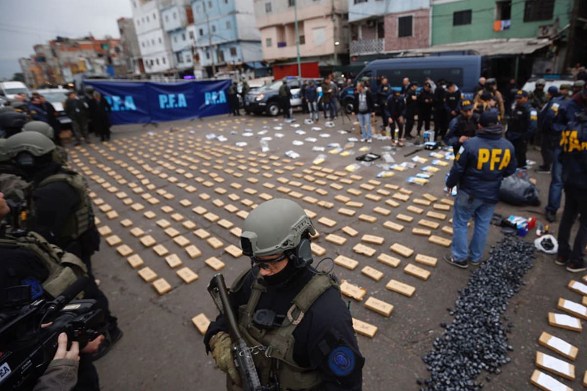 Un operativo antinarcóticos en la Villa 1-11-14