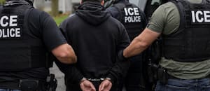 El operativo masivo del ICE que duró cinco días con 400 inmigrantes detenidos