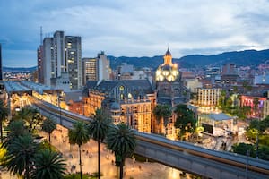 Un paisaje en la ciudad de Medellín, reconocido por su metro