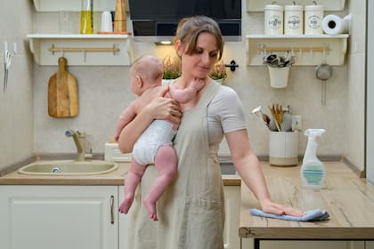 Un partido bonaerense reconocerá las “tareas de cuidado” de trabajadoras y les pagará un plus.