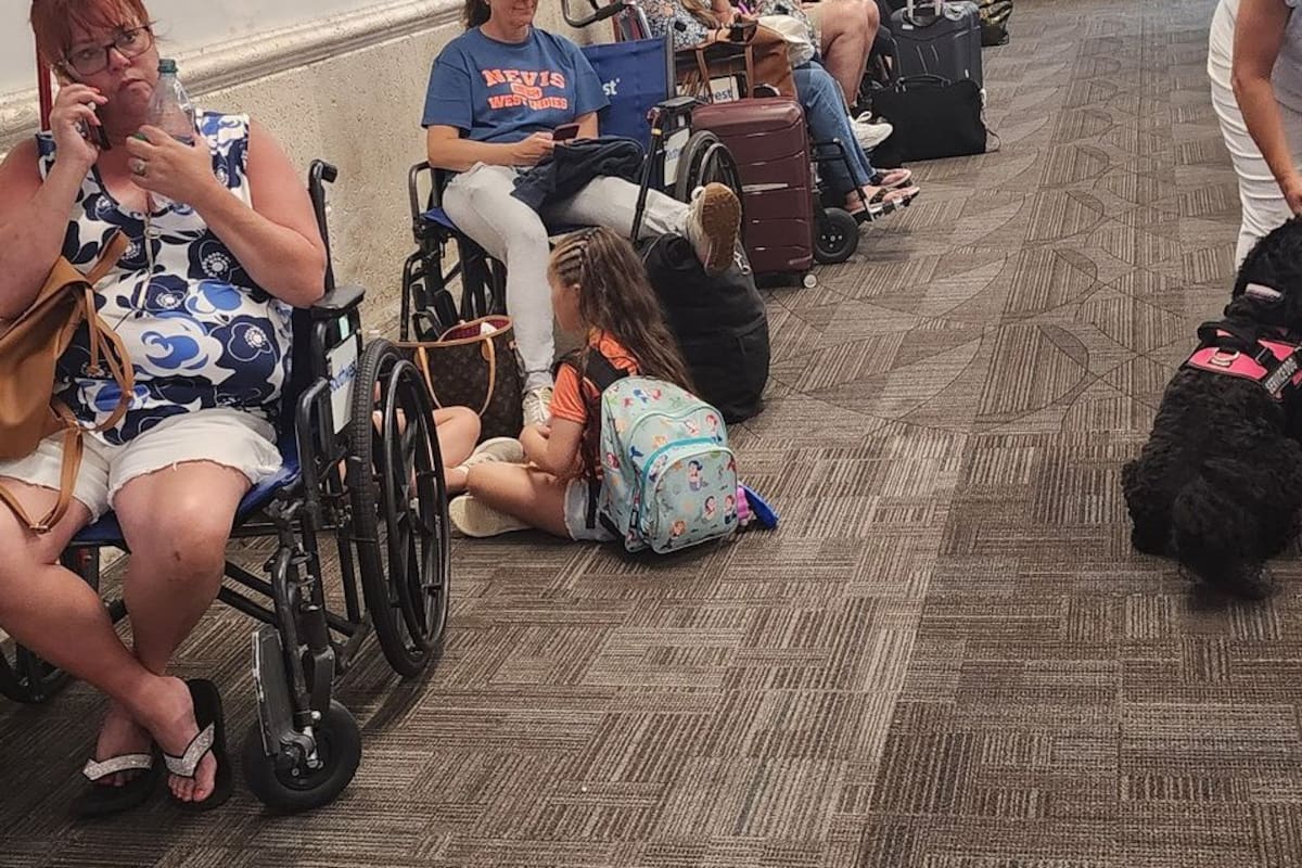 Un pasajero denunció una polémica maniobra que sirve para subir antes al avión