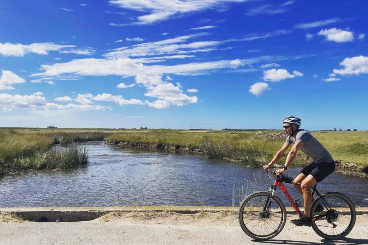 Un paseo de Manu por el Río de las Mostazas, en la provincia de Buenos Aires. Crédito: Instagram
