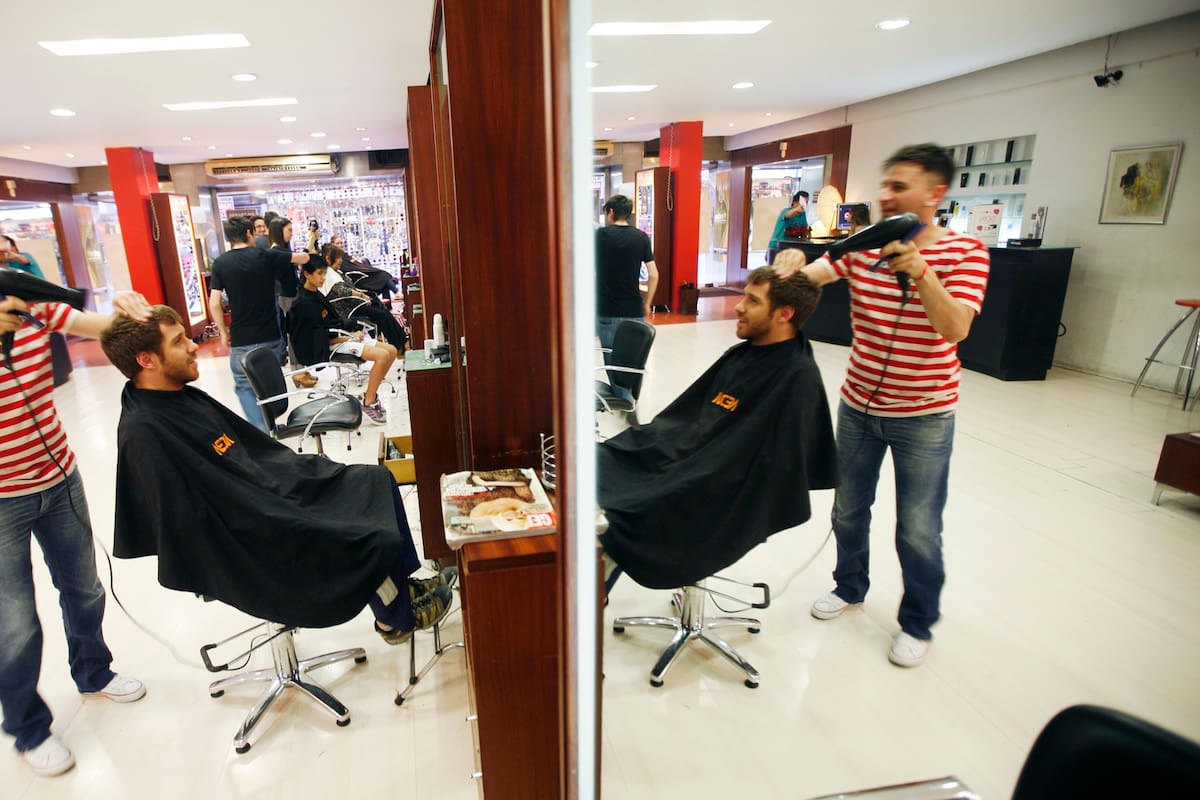 Un peluquero será indagado por hacer tratamiento de alisado con una sustancia tóxica