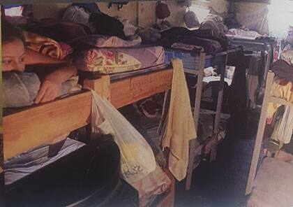 Un penal viejo y sobrepoblado... donde fue tratada como reina: las demás presas recibieron a Moria como una auténtica One