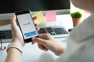 Todos como Clubhouse: LinkedIn también planea tener salas de audio en vivo