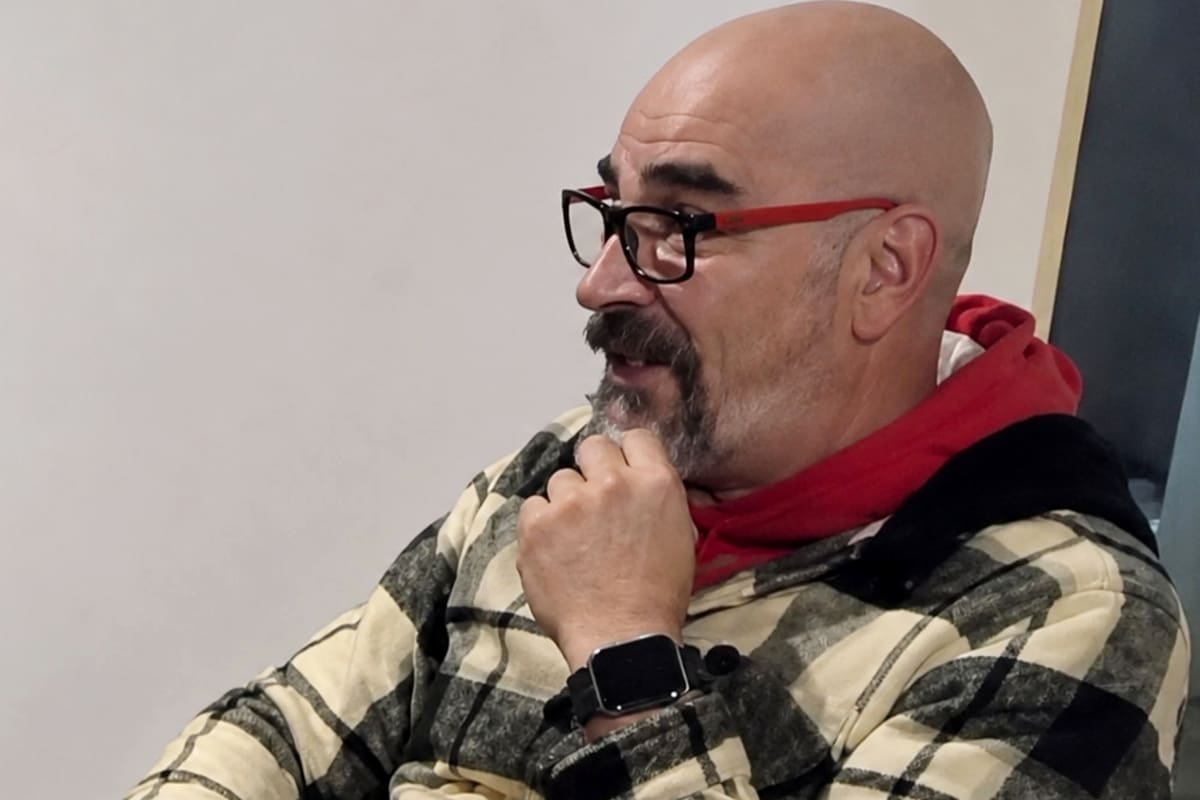 Un periodista murió de un infarto durante el estreno de su programa de streaming en Sierra de la Ventana