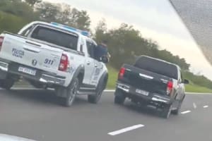 El robo de dos camionetas desató una persecución de película sobre Ruta 11