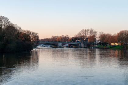 Un pescador halló un descubrimiento de la Segunda Guerra Mundial en un río de Nueva Jersey