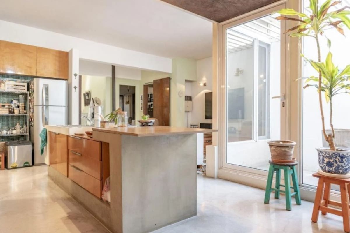 Un PH que se vende en la calle Malabia al 1300, en Palermo Soho