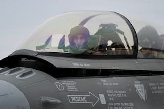 Pilotos argentinos volaron por primera vez los aviones caza F-16 comprados a Dinamarca
