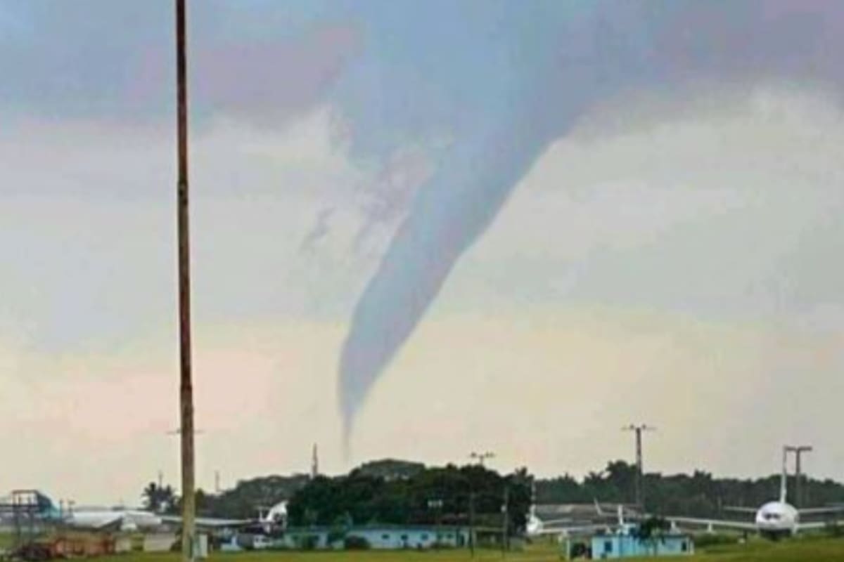 Un piloto esquivó un tornado mientras aterrizaba en La Habana, Cuba