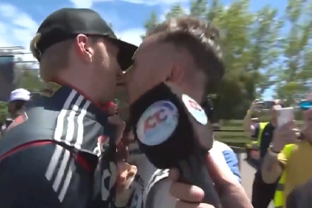 Un piloto fue a buscar a otro que lo sacó de la pista en el Turismo Nacional