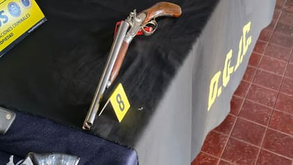 Un pistolón antiguo