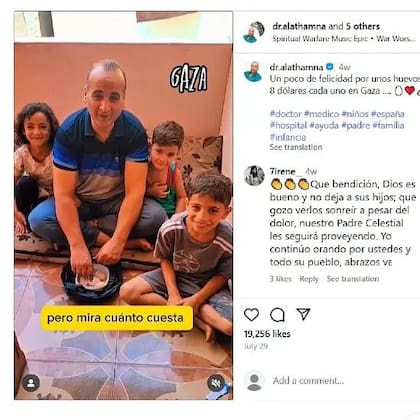 "Un poco de felicidad por encontrar unos huevos". Uno de los mensajes de Refaat Alathamna en @dr.alathamna, su cuenta en Instagram
