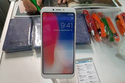 Un poco iPhone, un poco LG G6, y el hardware que uno elija