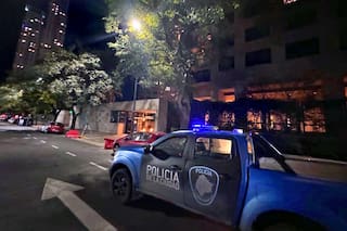 Motochorros intentaron asaltar a un policía porteño y el oficial mató a uno de los delincuentes