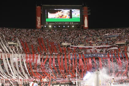 Juan Aurich quiere aprovechar la presión del público de River