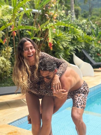 Un presente lleno de amor que decidió compartir con sus seguidores (Foto: Instagram @jmena)